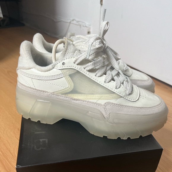 SOLD* - Picture 4 of 7